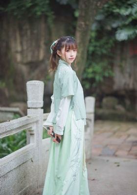 丰满放荡岳乱妇69www_4K免费在线观看
