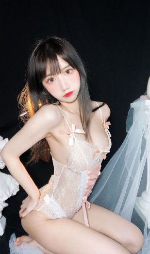 美女露出让男生揉的电影_HD免费在线播放