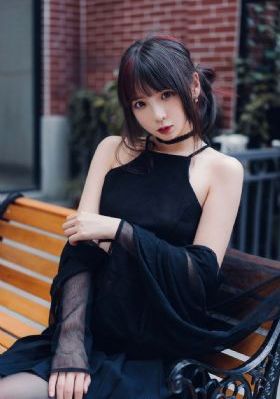 从指尖传出的认真热情未增删翻译_BD英语神马在线观看